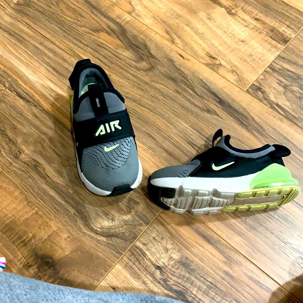 Nike Air Max 270